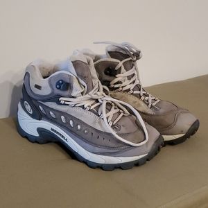 Merrell Women's Gore-Tex Hiking boots size 9.5